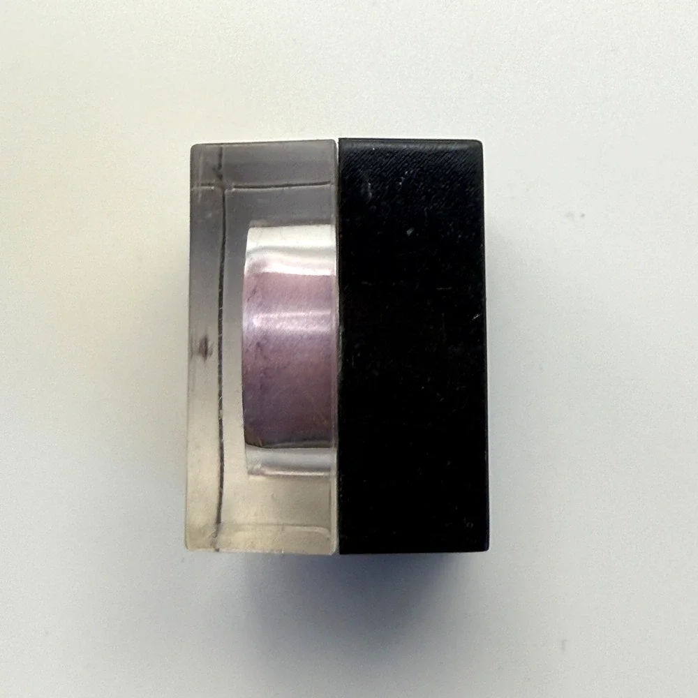 NYX Cosmetics‎ Chrome Eyeshadow CES20 Lilac Makeup Beauty Cosmetics